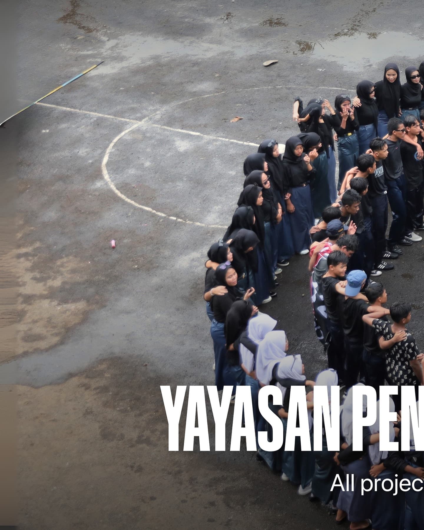 Sesi video dan foto angkatan SMP 19 dan SMK 9 YPI Raudlatul Fikrah, Tangerang