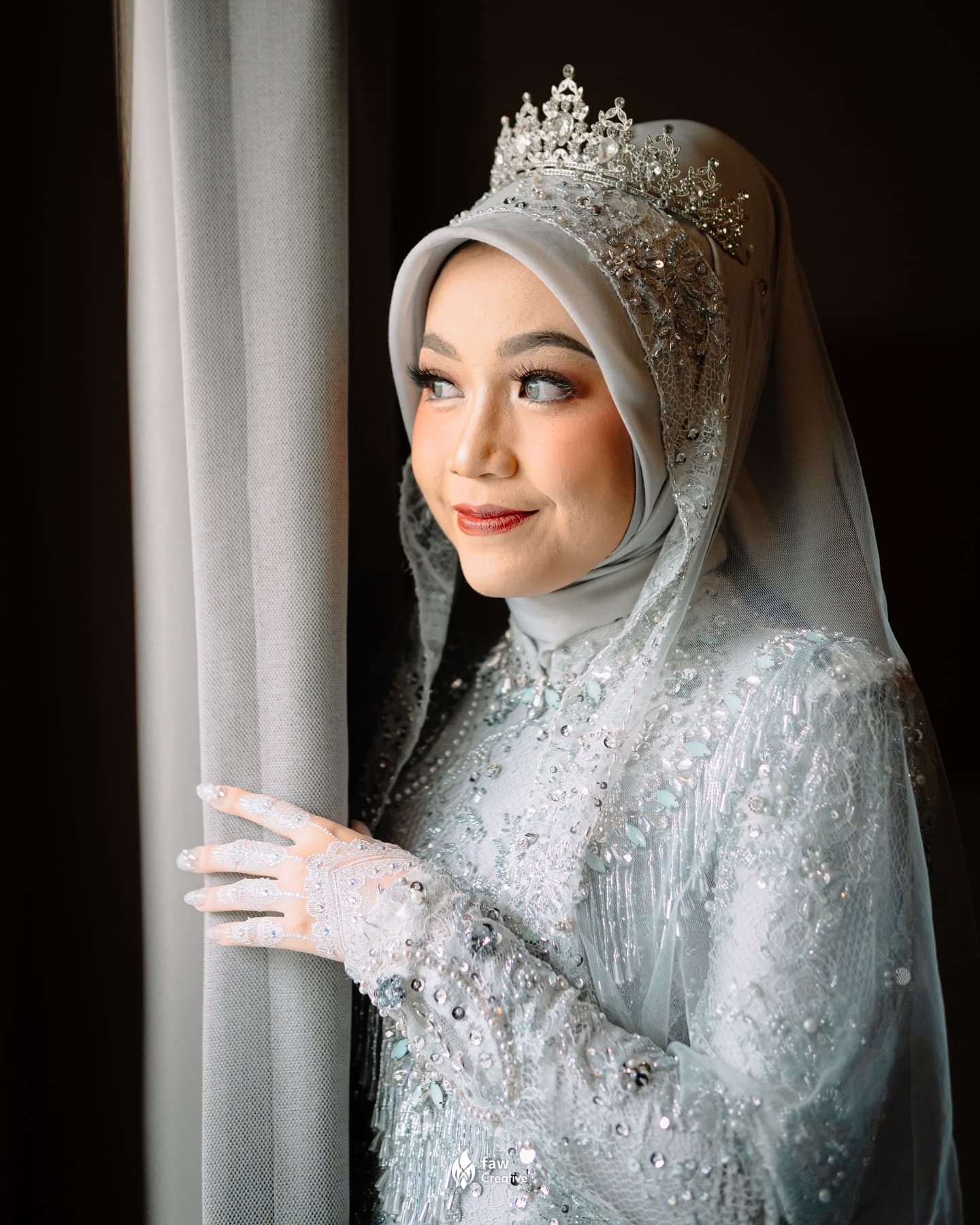 Wedding Auwfar dan Arifah di Jakarta, pasangan saat akad dikelilingi keluarga