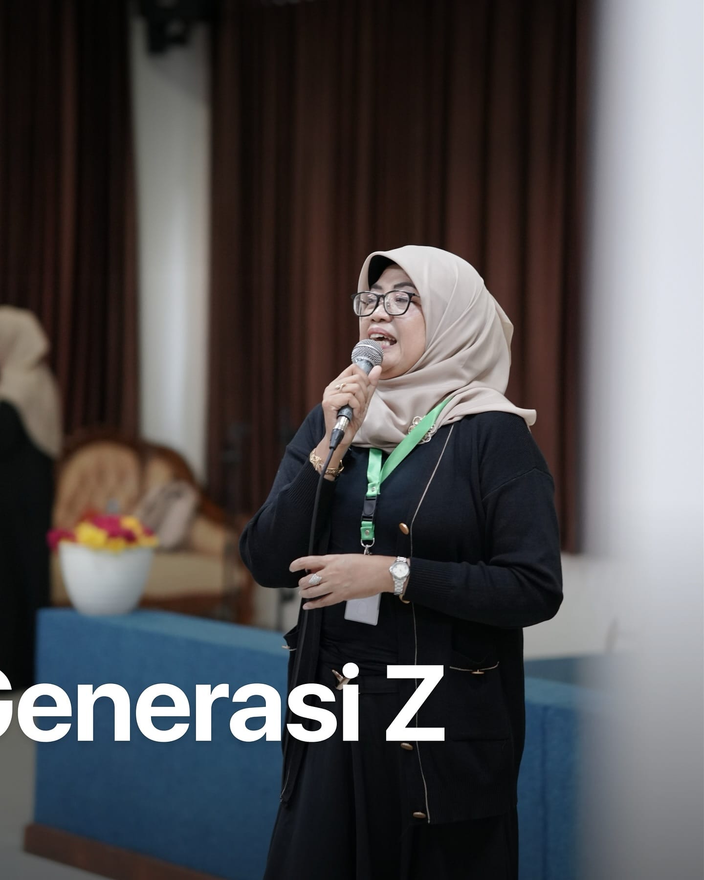 Pembicara dan peserta seminar literasi digital di UIN Jakarta