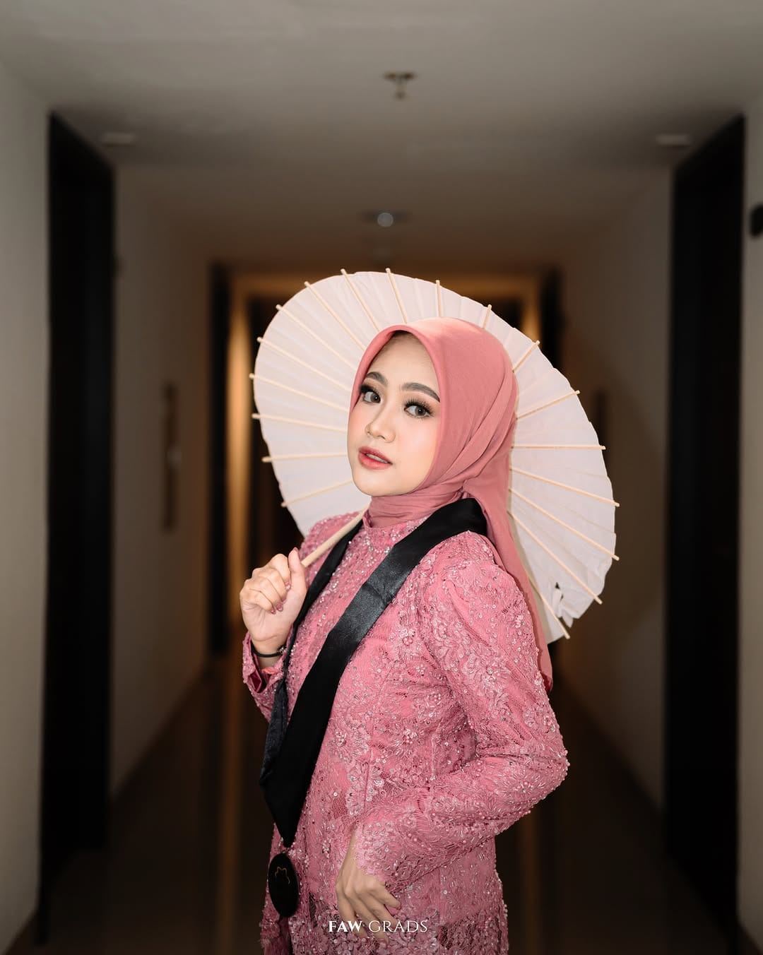 Sesi wisuda subuh hari di Nemuru Hotel, Ciputat
